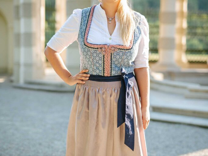 Frau im Dirndl | © Getty Images/Dennis Diatel Photography