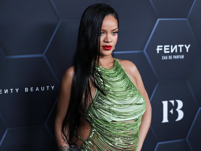 Rihanna auf dem roten Teppich | © imago images / NurPhoto