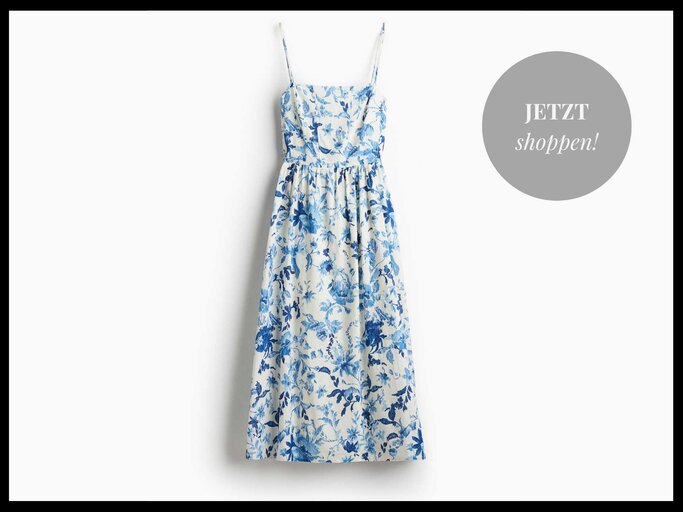 Blumenkleid in weiß-blau von H&M | © H&M