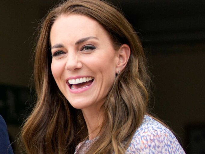 Prinzessin Kate lächelt bei einem öffentlichen Termin | © Getty Images/WPA Pool / Pool