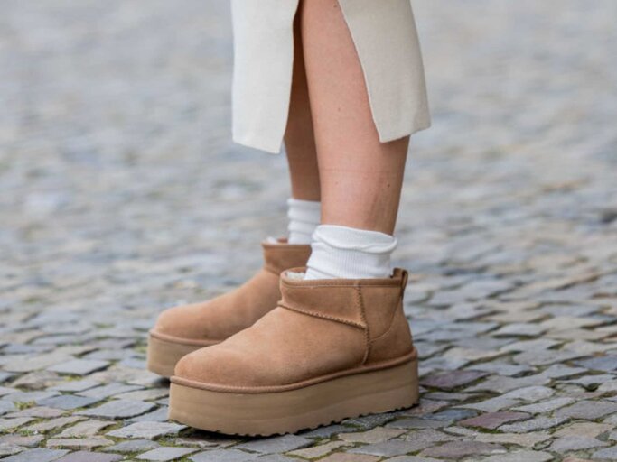 Nahaufnahme Mini Ugg Boots | © Getty Images/Christian Vierig