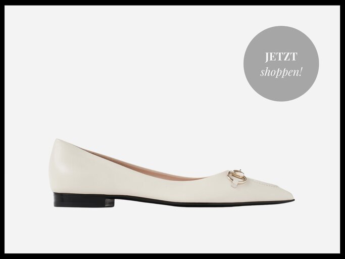 Spitze, weiße Ballerinas von Gucci | © Net-A-Porter