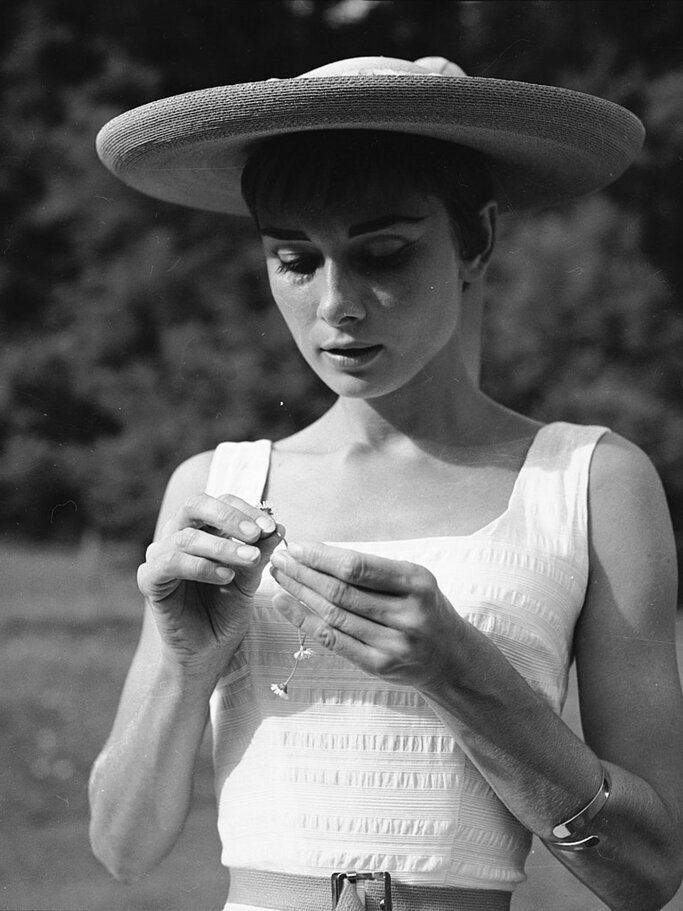 Audrey Hepburn und der Pixie Cut | © Wikipedia