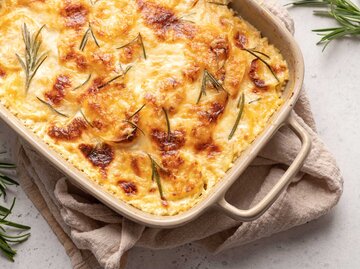 Ein Schnüsch-Gratin von oben | © Adobe Stock/azurita