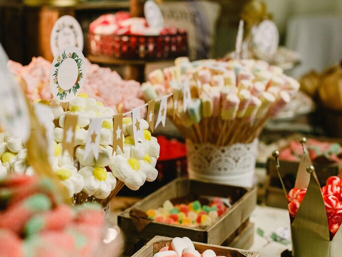 Bandy-Bar bei einer Hochzeit | © iStock | Joaquin Corbalan