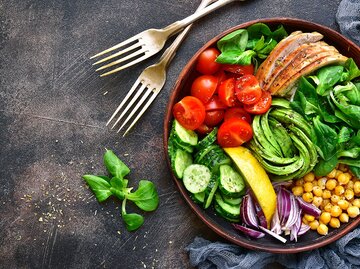 Gesunde Salatbowl | © iStock | Lilechka75