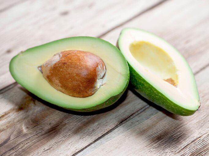 Avocado | © iStock | guvendemir