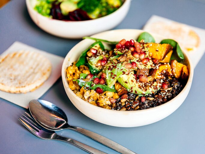 Vegane Bowl | © gettyimages.de | Alexander Spatari