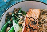 Pasta mit Lachs und grünen Bohnen | © gettyimages.de | Aliaksandra Ivanova / EyeEm