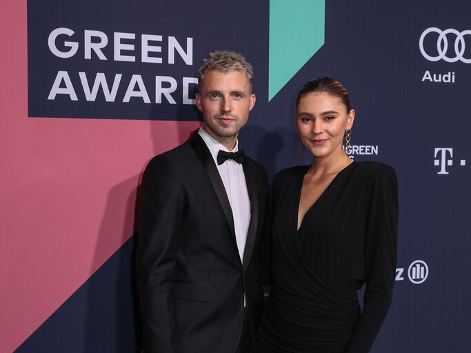 Stefanie Giesinger und Marcus Butler bei den Green Awards | © GettyImages/Sebastian Reuter