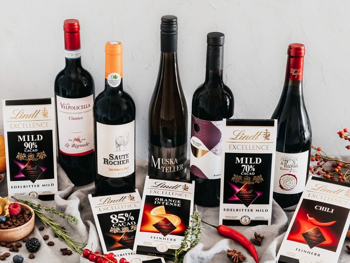 Lindt Excellence Schokolade mit Vinzery Wein | © PR