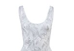 Arise Bodysuit in der Farbe 'Jasmine White Multi' von lululemon. | © PR