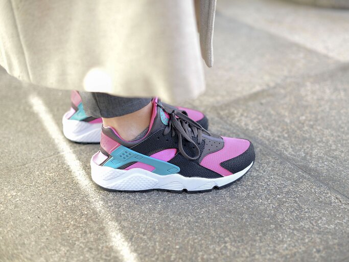 Pinke Sneaker von Nike | © Getty Images