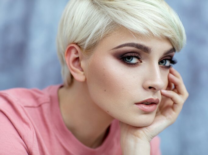 Pixie Cut | © iStock | Kiuikson