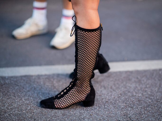 Dior Boots mit Netz-Detail | © Getty Images | Christian Vierig