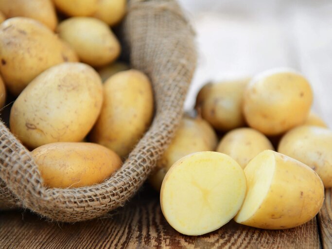 Kartoffeln | © iStock | elenaleonova