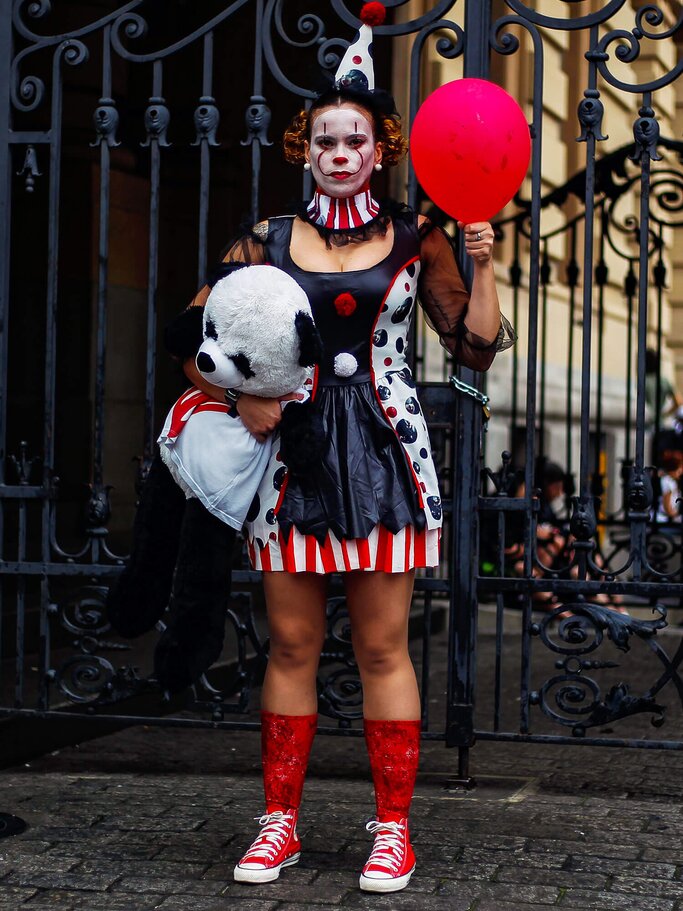 Clown schminken | © Getty Images | Miguel Schincariol 