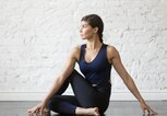 Drehsitz: Ardha Matsyendrasana | © iStock | fizkes