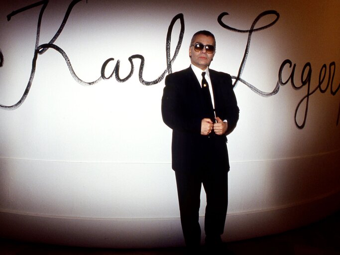 Karl Lagerfeld im Jahr 1991 | © Getty Images | David Lefranc