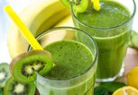 Grüner Smoothie mit Kiwi und Kopfsalat | © iStock | Aleksey_Ivanov