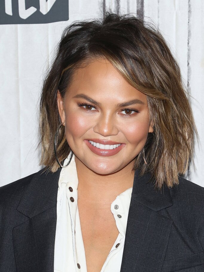 Chrissy Teigen mit Blunt Cut | © Getty Images | Jim Spellman 