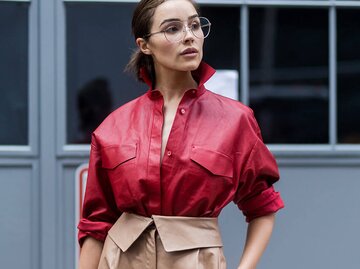 Olivia Culpo in einer Paperbag-Hose | © Getty Images | Christian Vierig