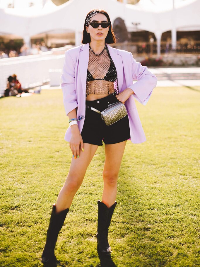 Street Style von Brittany Xavier beim Coachella Festival | © Getty Images | Matt Winkelmeyer