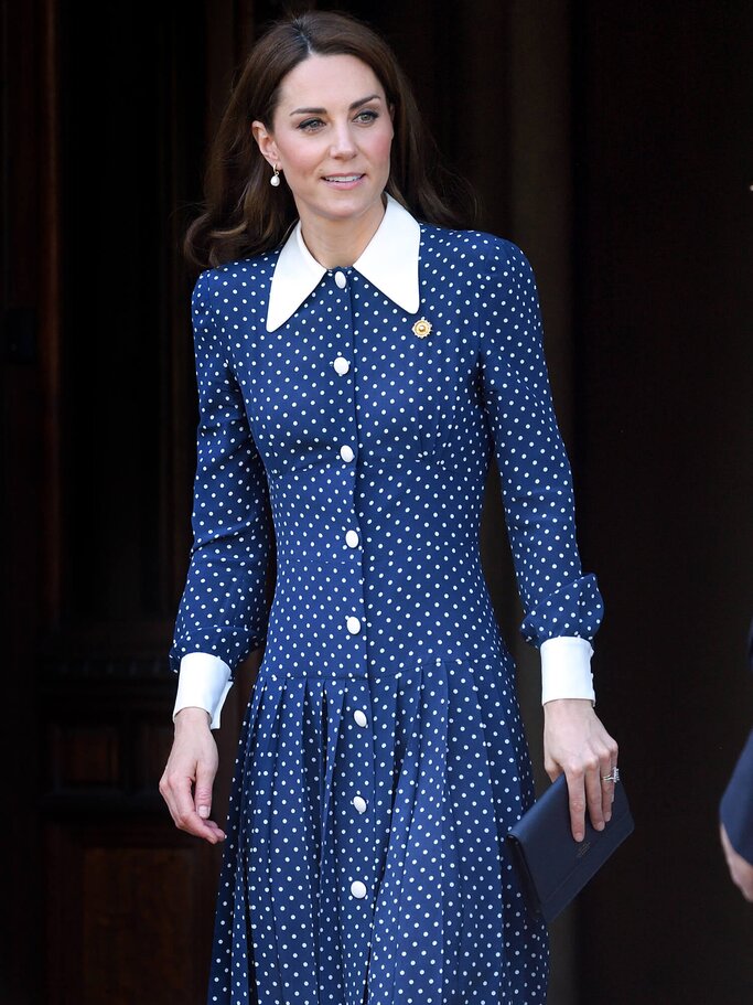 Duchess Catherine bezauberte bei einem öffentlichen Auftritt in einem Maxikleid mit Polka Dots von Alessandra Rich. | © Getty Images | Karwai Tang