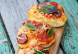 Mini Pizza | © iStock.com / Mallivan