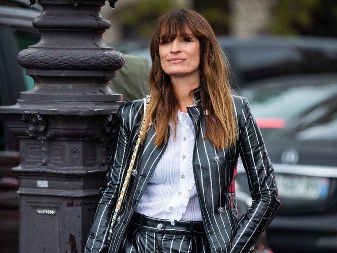 Ponyfrisur von Caroline de Maigret | © Getty Images | Christian Vierig