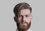 Der Pompadour Haarschnitt | © iStock | g-stockstudio