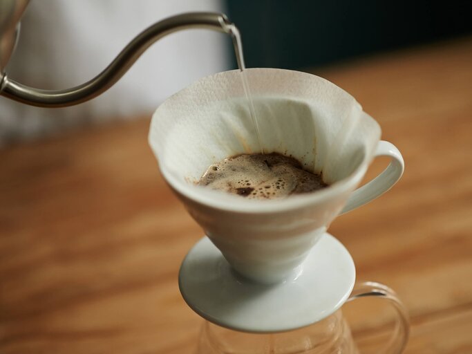 Tee- und Kaffeefilter für staubfreie Bildschirme | © iStock | jeffbergen
