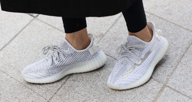 Adidas Yeezy Boost 350 V2  | © Getty Images | Hanna Lassen