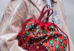 Gucci Rucksack bunt gemustert | © Getty Images | Christian Vierig