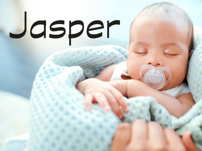 Kleines, süßes Baby mit dem Jungennamen Jasper | © iStock | katleho Seisa