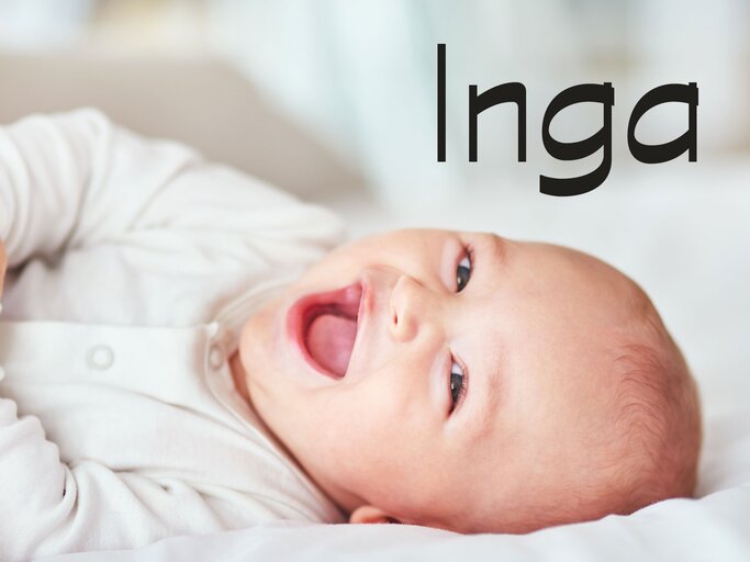 Kleines lachendes Baby mit dem Namen Inga | © iStock | PeopleImages