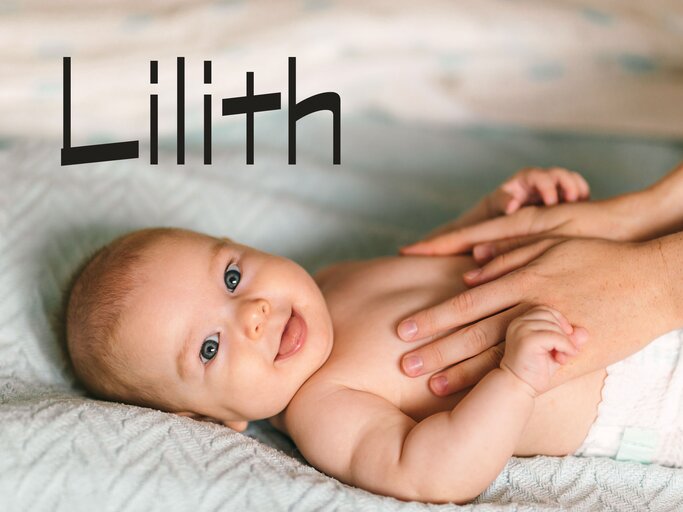 Süßes Baby mit dem Namen Lilith | © iStock | Polina Strelkova