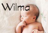 Süßes Baby mit dem Mädchennamen Wilma | © iStock | NataliaDeriabina