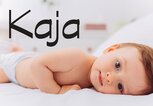 Süßes Baby mit dem Namen Kaja | © iStock | petrunjela