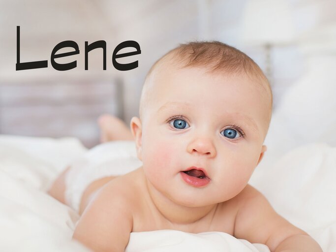 Süßes Baby mit dem Namen Lene | © iStock | KristinaKibler