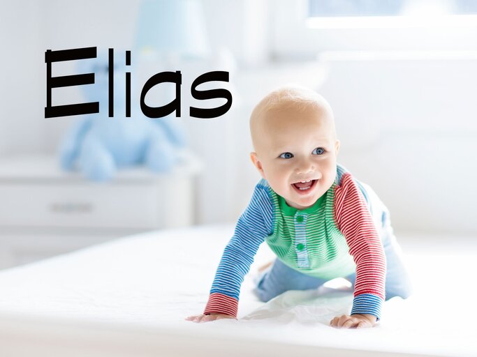 krabbelndes Baby mit dem Namen Elias | © iStock.com | FamVeld