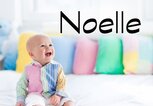 lachendes Baby mit dem Namen Noelle | © iStock.com | FamVeld