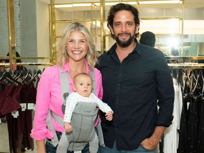 Nick Cordero mit seiner Frau Amanda Kloots und seinem Sohn Elvis | © Getty Images / Noam Galai