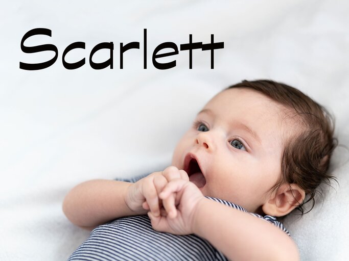 Kleines Baby mit dem Namen Scarlett | © iStock.com / FG Trade