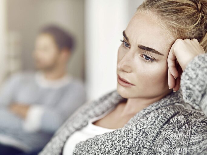 Frau und Mann hatten Streit. | © iStock.com / PeopleImages