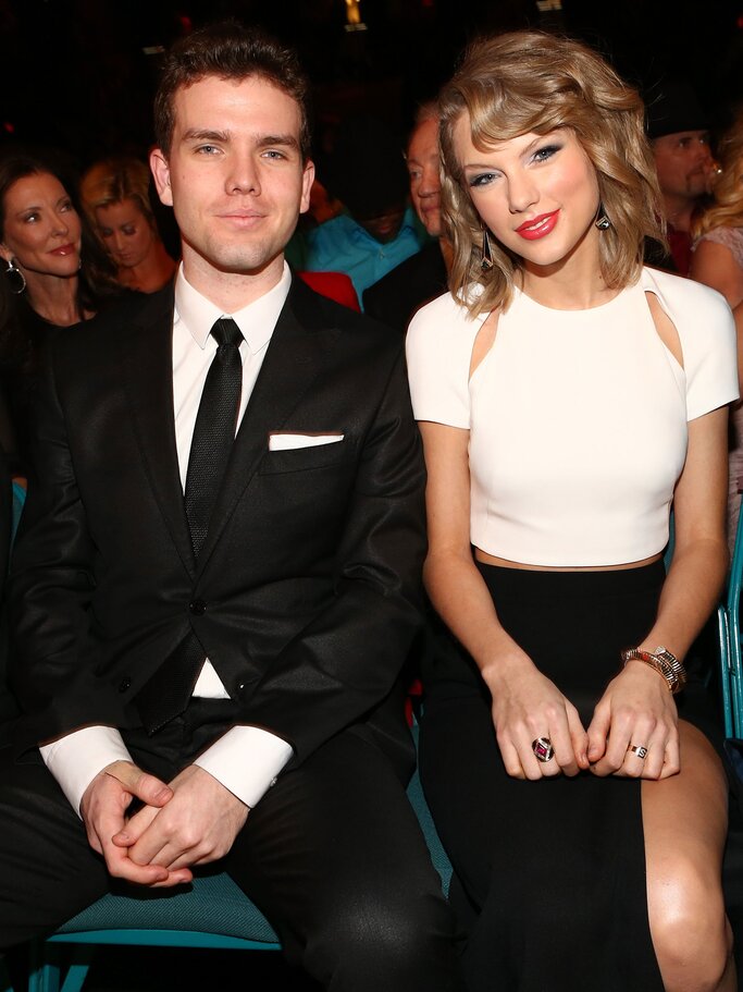 Taylor Swift und Bruder Austin | © Getty Images /  Christopher Polk/ACMA2014 