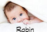 Süßes Baby mit dem Namen Robin | © iStock.com / zdenkam