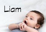 süßes Baby mit dem Namen Liam | © iStock.com / FG Trade
