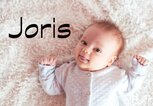 süßes Baby mit dem Namen Joris | © iStock.com / morrowlight