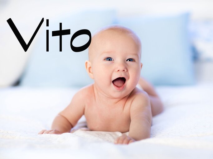 süßes Baby mit dem Namen Vito | © iStock.com / FamVeld